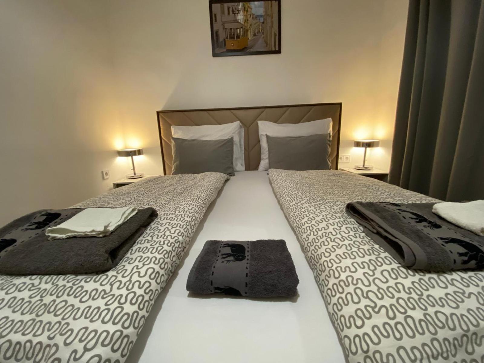 Akacfa Boutique Apartment Boedapest Buitenkant foto