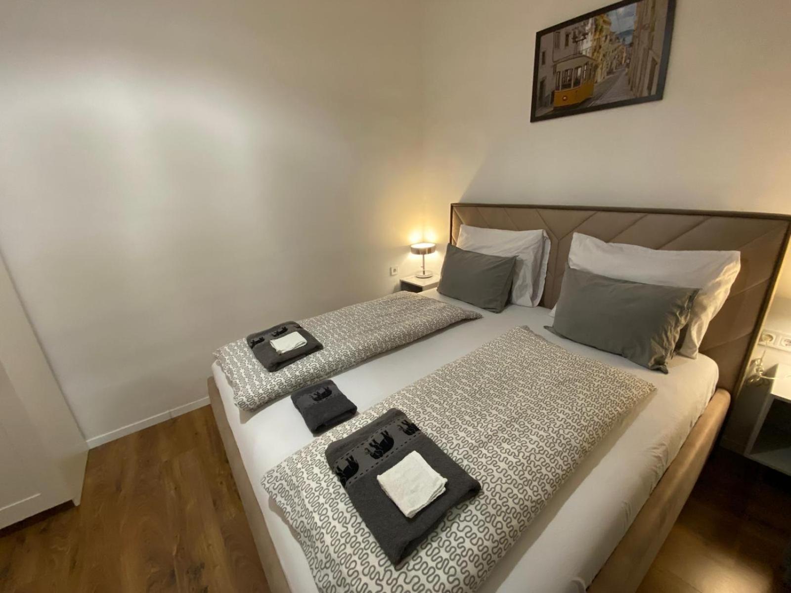 Akacfa Boutique Apartment Boedapest Buitenkant foto
